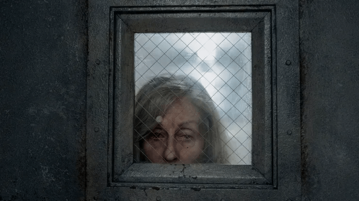 Dan Stevens dans la saison 3 de The Terror, intitulée Devil in Silver, une intrigue horrifique se déroulant dans un hôpital psychiatrique hanté par une présence mystérieuse.