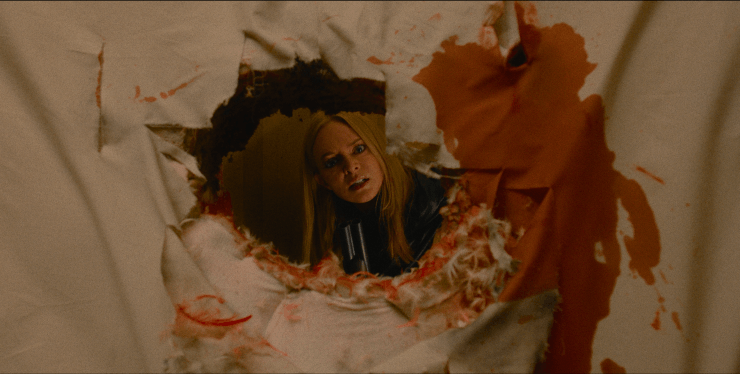 Zazie Beetz dans They Will Kill You, film d’action horrifique de Kirill Sokolov se déroulant dans une tour luxueuse abritant une secte satanique violente.