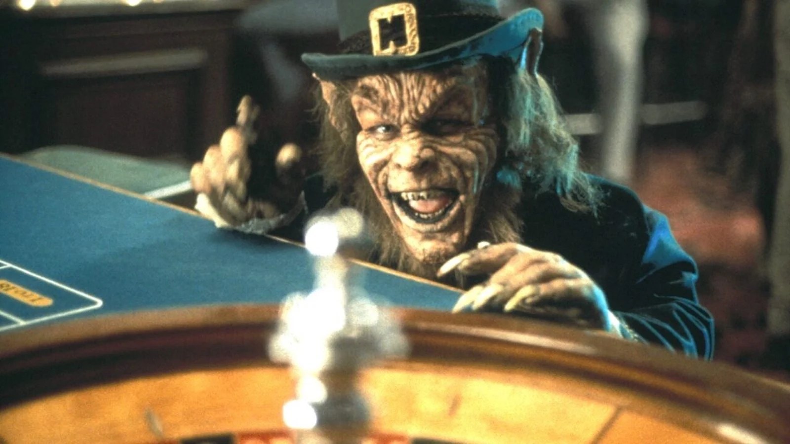 Warwick Davis dans Leprechaun 3, 1995