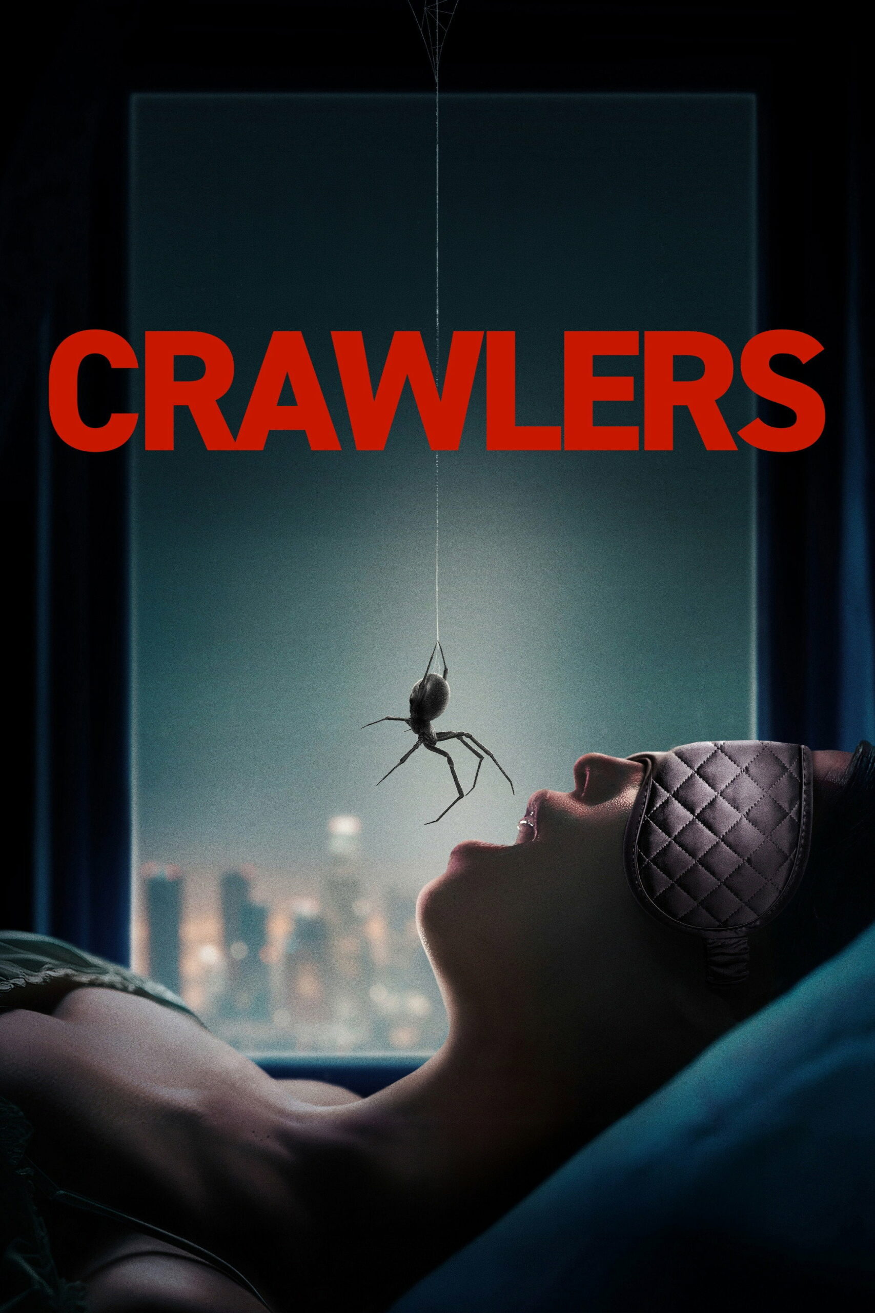 Affiche de Crawlers : une araignée descend de son fil au-dessus de la bouche d'une femme endormie, avec le titre en rouge
