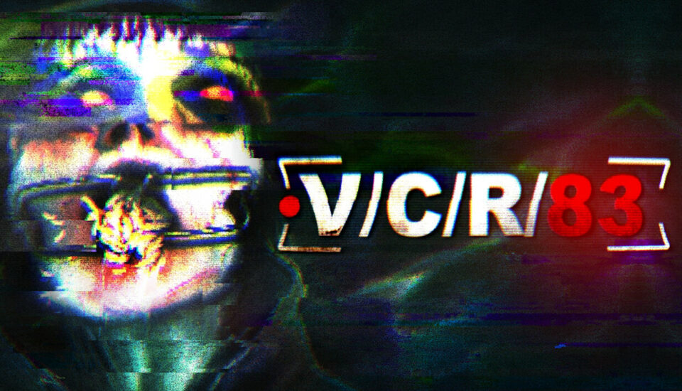 Visuel officiel de VCR83 avec un visage déformé par des parasites vidéo